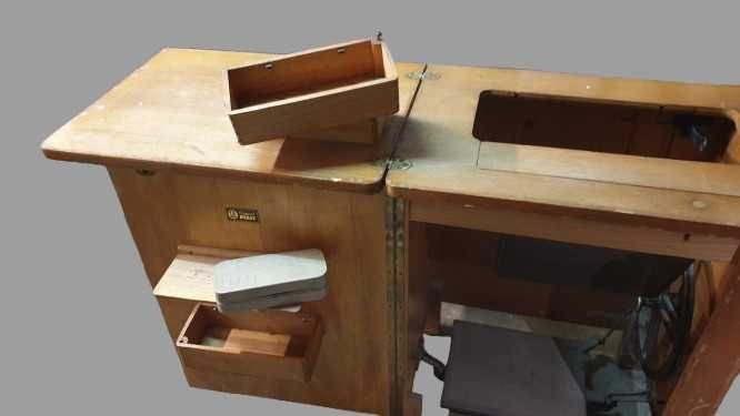 Vendo máquina costura industrial PFAFF com móvel