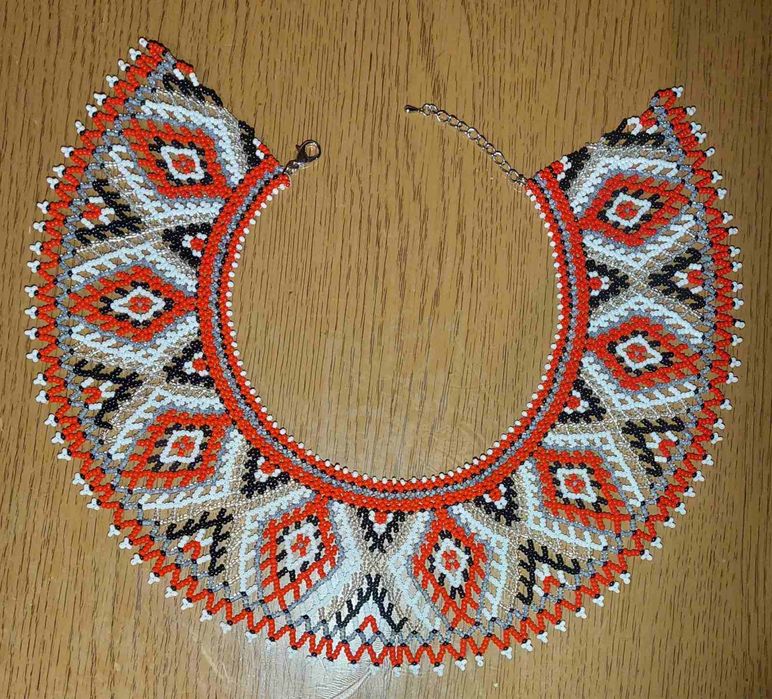 Прикраса ручної роботи  з Чеського бісера "Силянка"