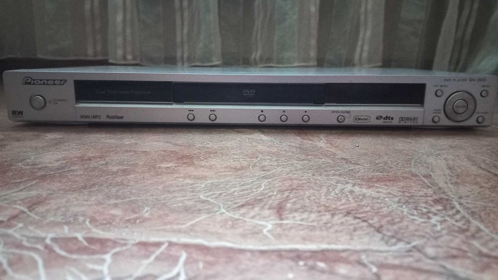 DVD-програвач Pioneer DV-300