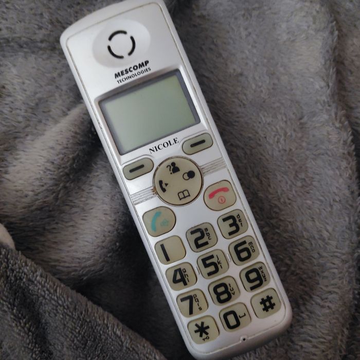 Telefon stacjonarny