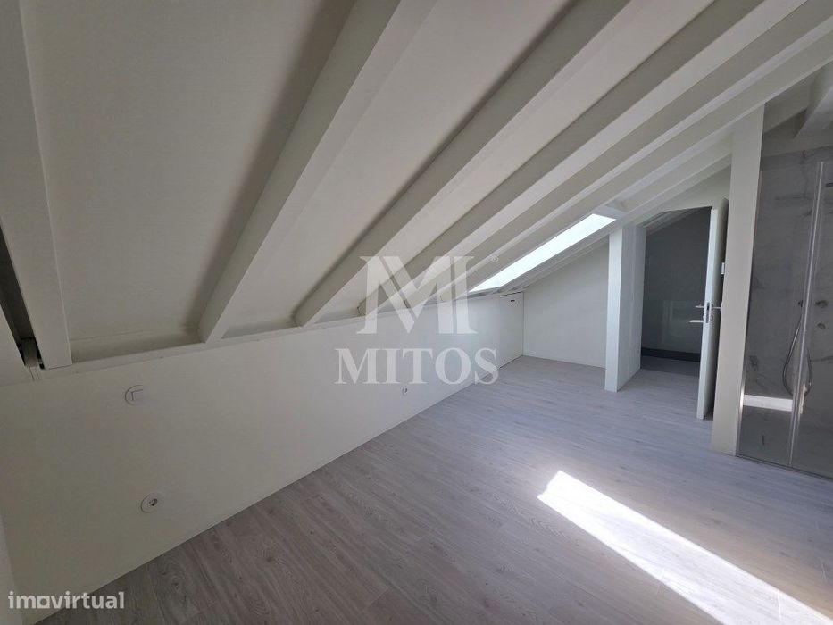 Apartamento T2 Duplex para venda no centro de Viana do Castelo