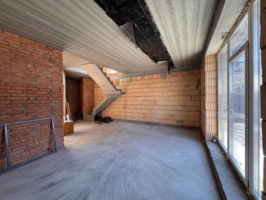 Дуплекс серед сосен | 140 м² | 2,2 сотки | Держпрограми