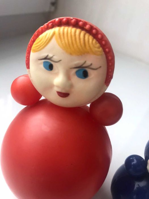 Продам  куклу неваляшку