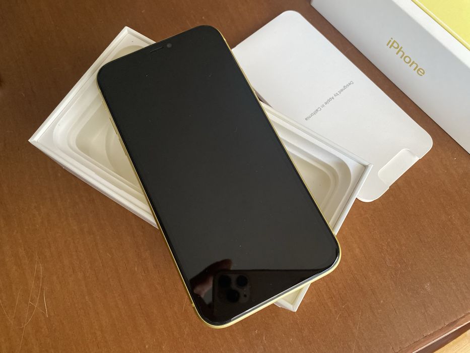 Iphone 11 amarelo 64gb livre