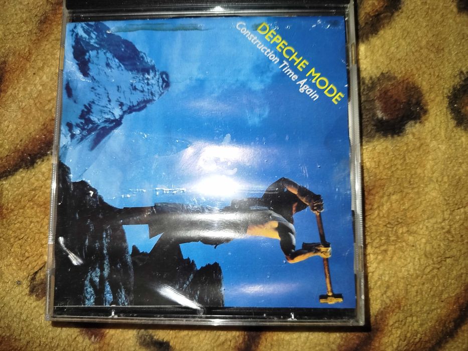 Sprzedam płyty CD zespołu Depeche mode oraz U22