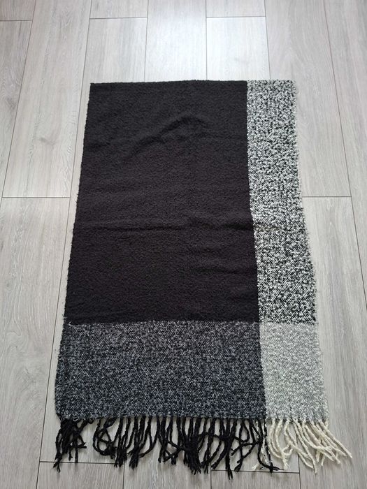 Szal damski miękki i ciepły