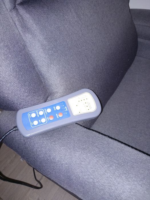 Poltrona de massagens, reclinável