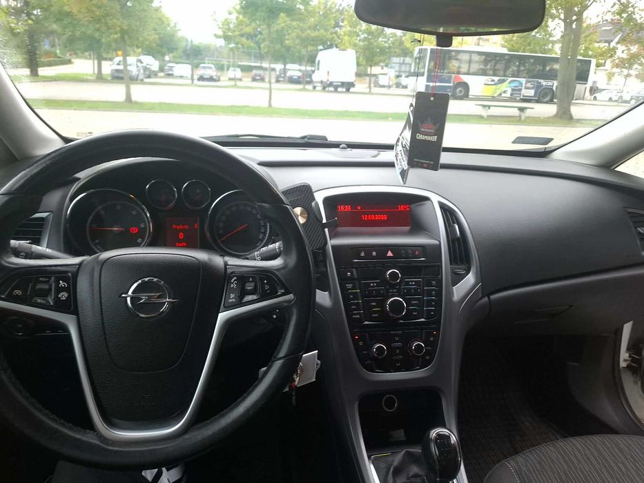 Opel Astra J 2014r. 1.7 CDTI 130 KM /Polski Salon/Bezwypadkowy/