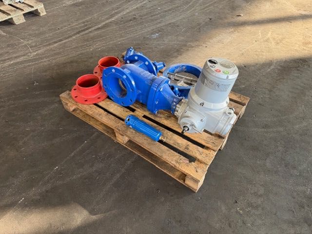 zasuwa DN 150  ze sternikiem elektronicznym przepływu