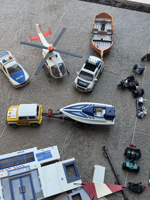 Variados conjuntos playmobil