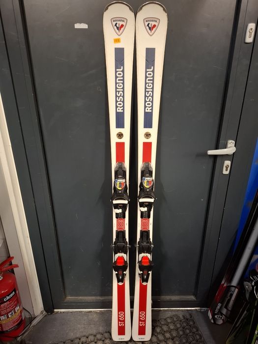 Narty zjazdowe Rossignol ST 650 r. 164cm z wiązaniem Look