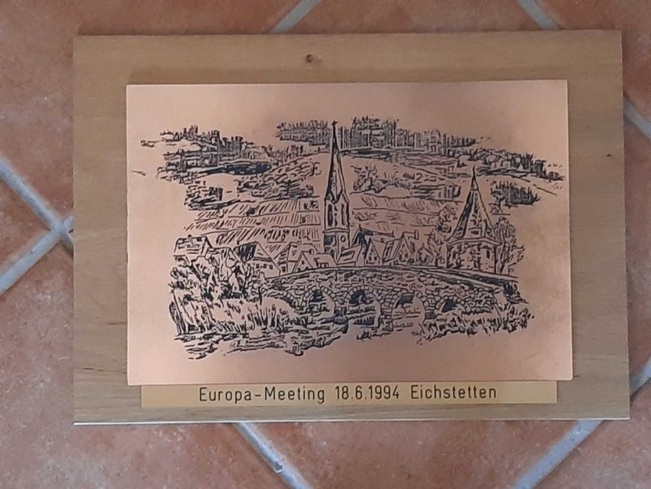 Vintage Solid Wood Frames64284090738306121