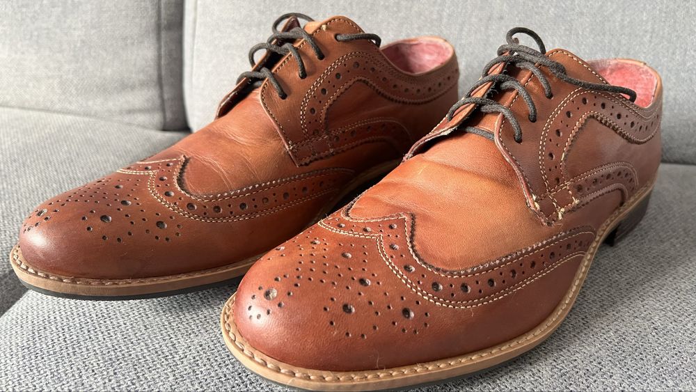 Brązowe skórzane buty męskie brogues (wingtip) | Rozmiar 42