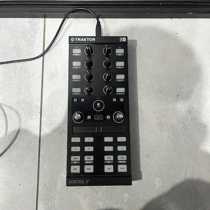 Kontroler  DJ TRAKTOR X1 MK2 | Używany |
