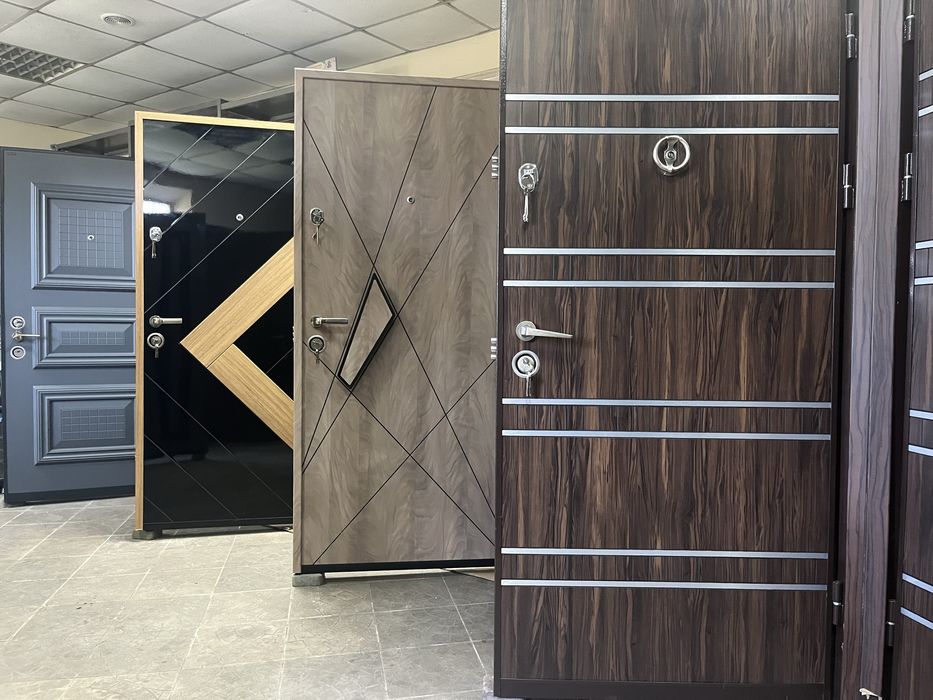 Двері вхідні броньовані РОЗПРОДАЖ