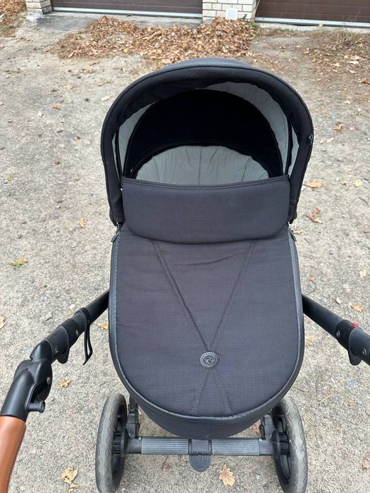 Коляска Roan Bass Next, в гарному стані