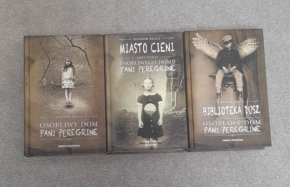 Trylogia "Osobliwy dom pani Peregrine" Ransom Riggs