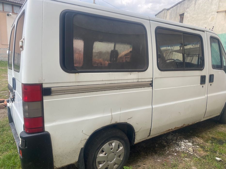 Pevgeot Boxer бус