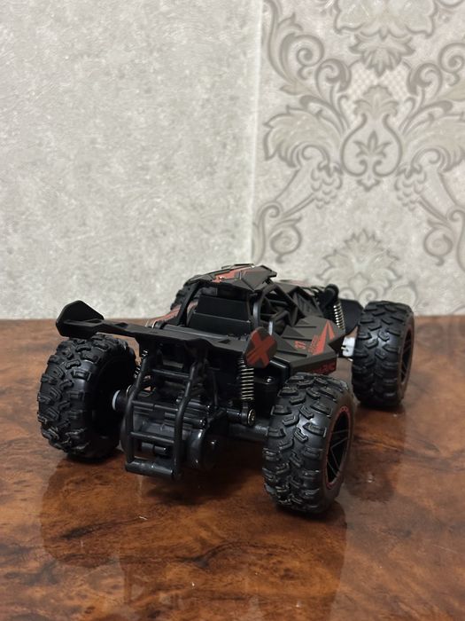 Машинка позашляховик Баггі на радіокеруванні . Радіокерована машина