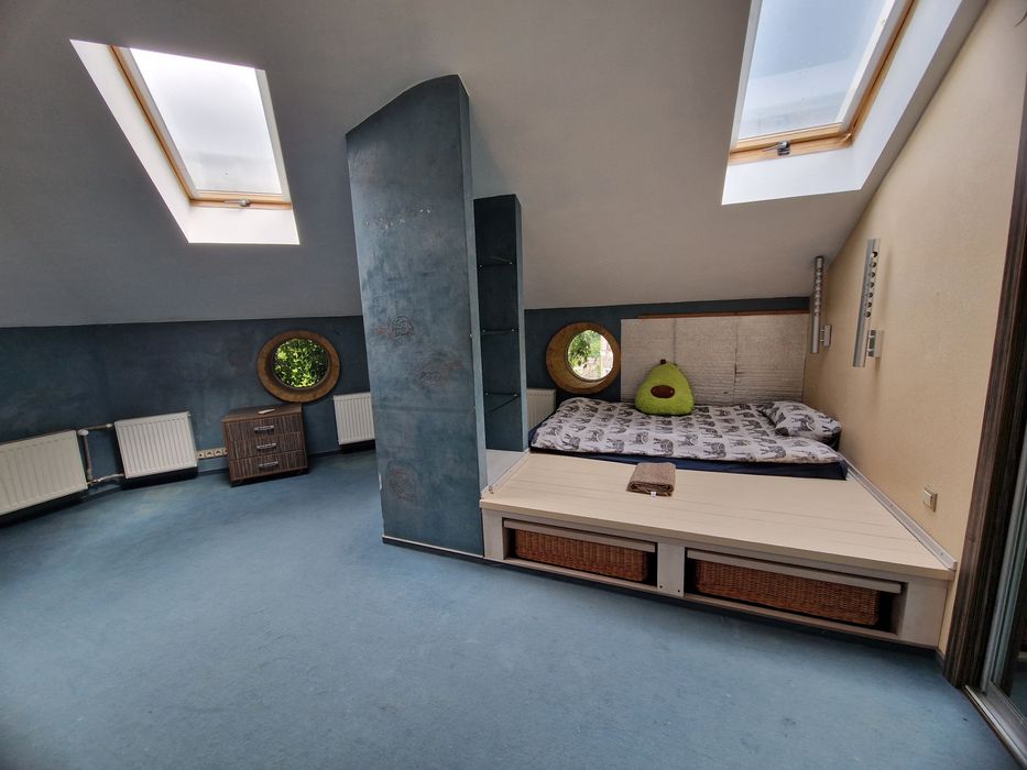 Аренда 4 квартира 2 уровня Центр