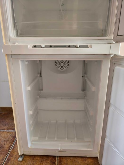 Lodówka do zabudowy IKEA Frostig BCF228/64, 183 cm