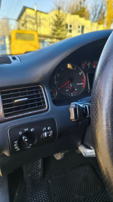 Автомобіль Audi A6