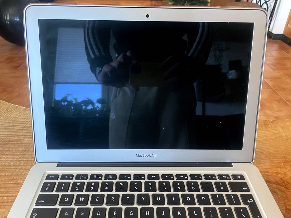 MacBook Air 13” (Early 2015) | i5 | 8GB RAM | 128GB SSD | Okazja!