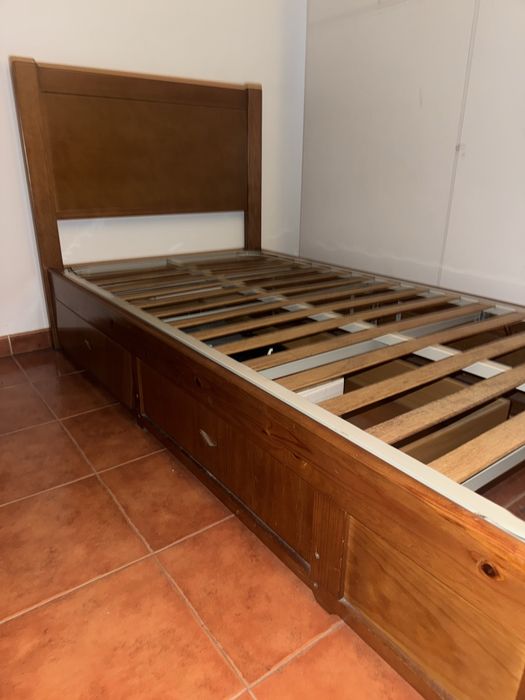 Cama de solteiro