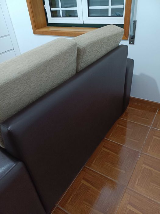 Sofá (2 pessoas)