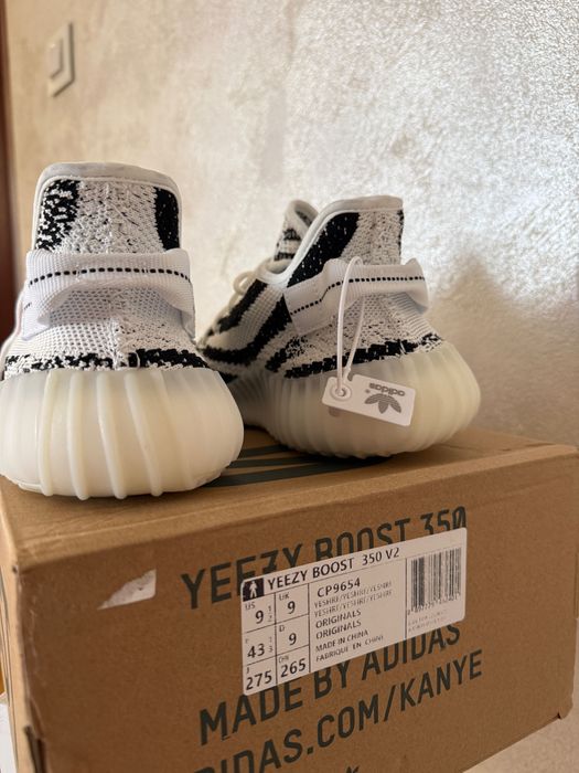 Nowe Adidas Yeezy boost v2 zebra
