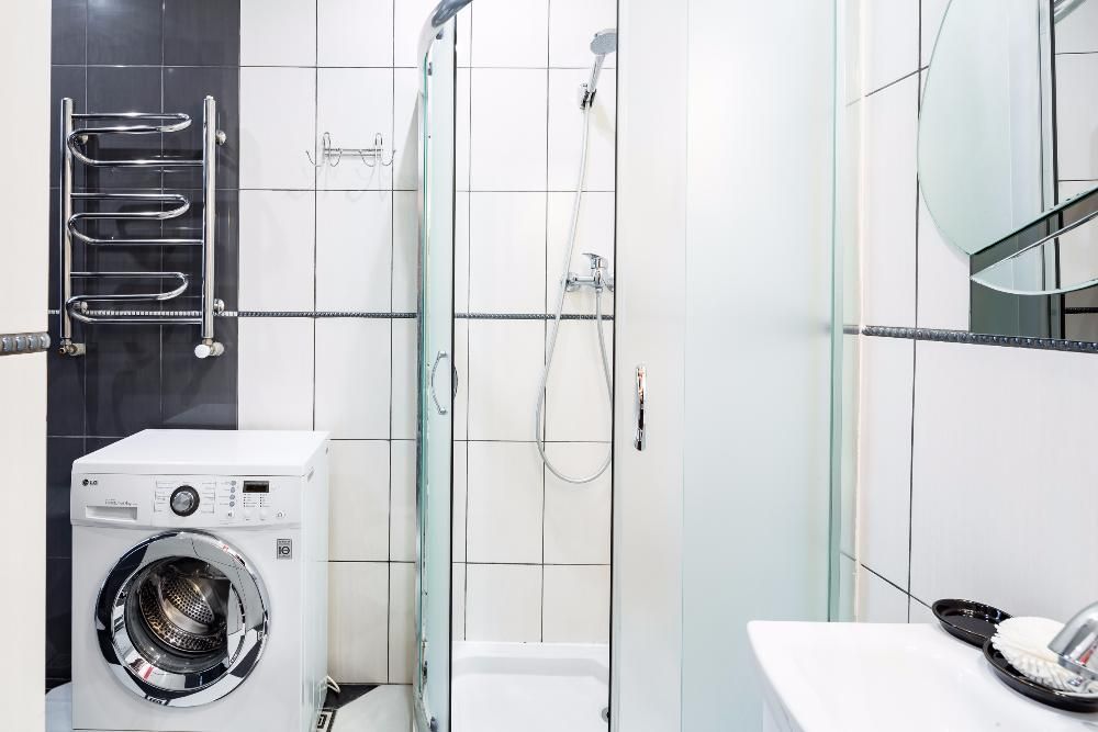 Подобово 2к. центр, пл. Старий Ринок, вул.Ужгородська