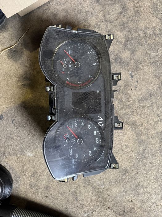 Щиток Crafter Man пробіг до 200