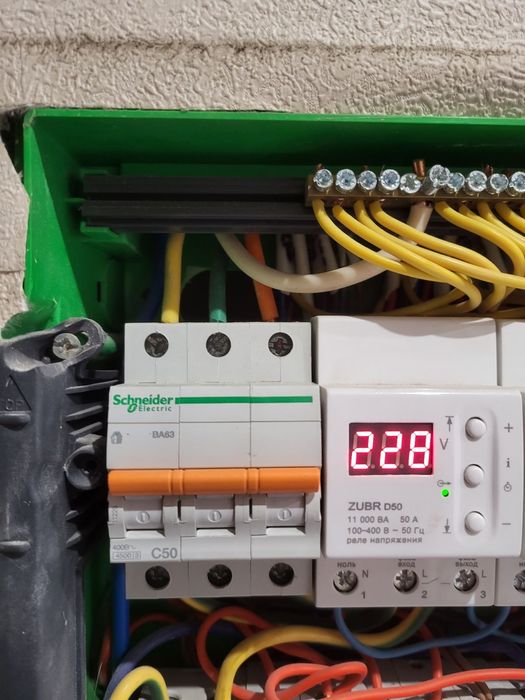 Электрик в Киеве и области.Работаем во всех районах города и пригорода