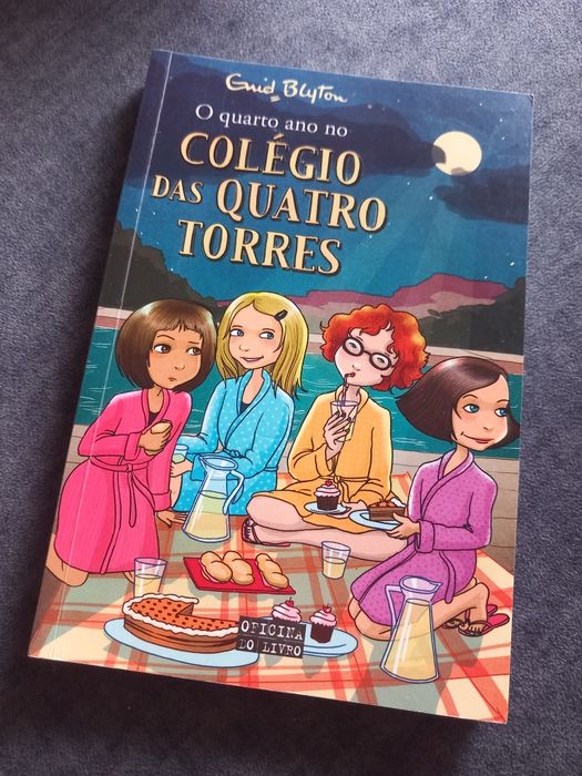Colégio das 4 Torres - Coleção 4 livros - IMPECÁVEIS