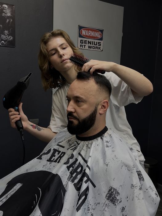 Бесплатная мужская стрижка в барбершопе м. Позняки Безкоштовна стрижка