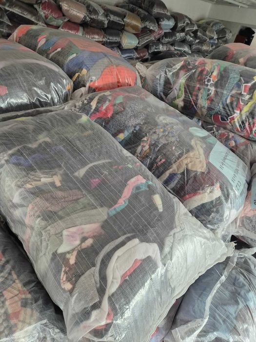 Odzież używana sortowana z USA stroje kąpielowe/chusty plażowe