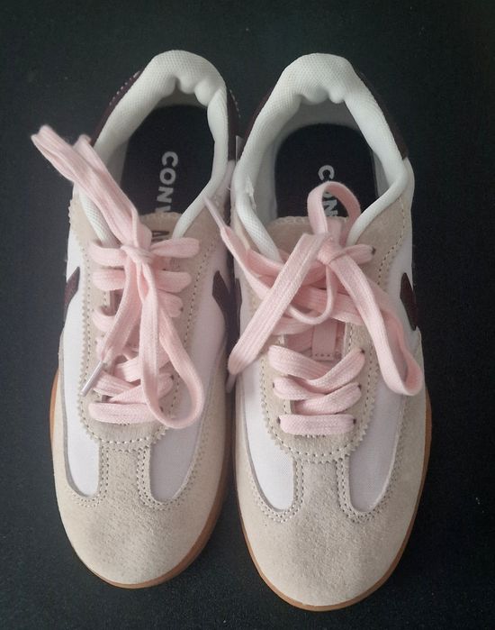 Sneakersy płaskie "Converse".