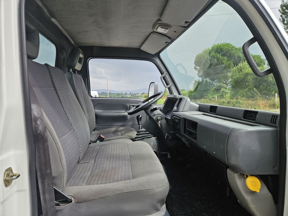 Nissan cabstar basculante