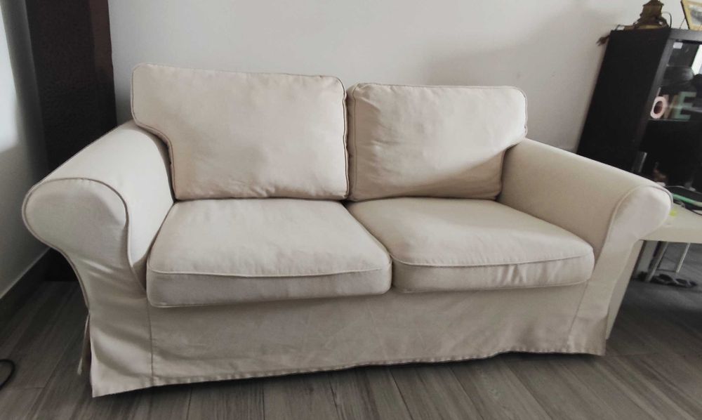 Sofá 2 lugares Ikea