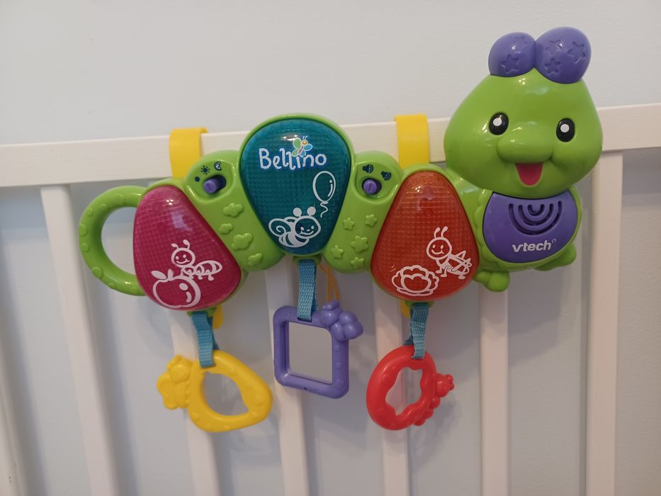 Gąsienica vtech do powieszenia na łóżeczko