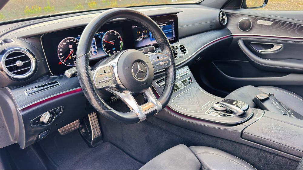 Mercedes e300de amg plug-in 9g-tronic