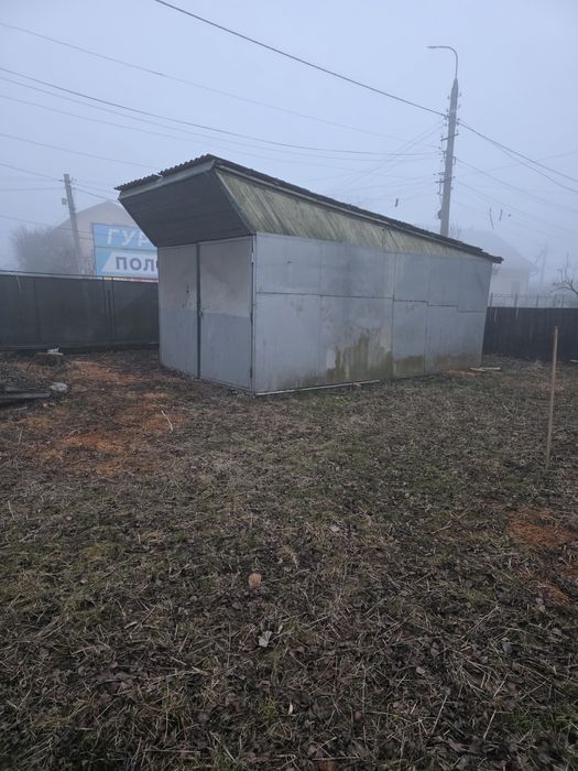 Гараж металевий  6.20 на 4  , криша шифер   .