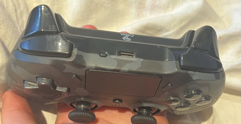 Bezprzewodowy pad do PlayStation / PC – czarno-szary kamuflaż