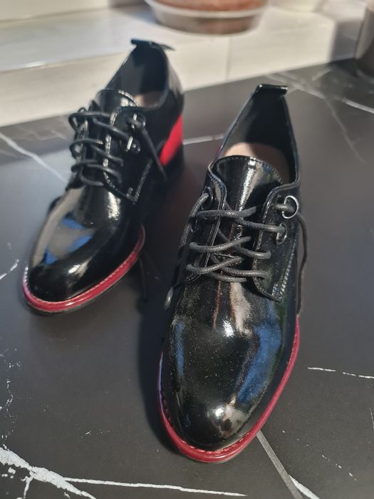 Czarbe lakierki buty damskie 37