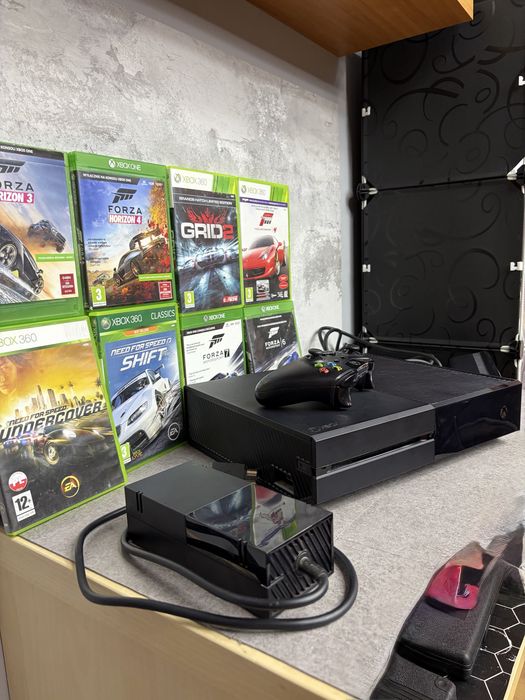 Xbox One + pad + Kinect + 8 gier | Forza, NFS, GRID