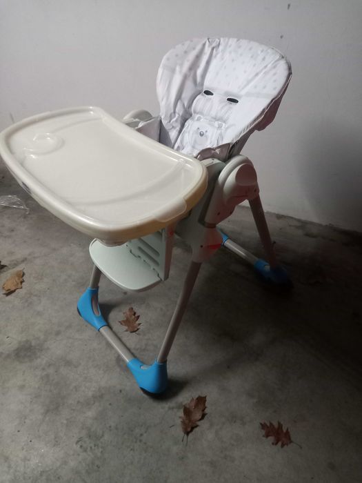 Cadeira de bebe para comer