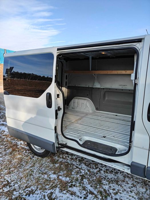 Renault Trafic  2.0 dCi , 90KM , 2013 r.  Sprowadzony do rejestracji.