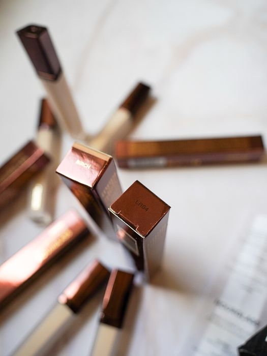 Консилер Hourglass Vanish Airbrush concealer