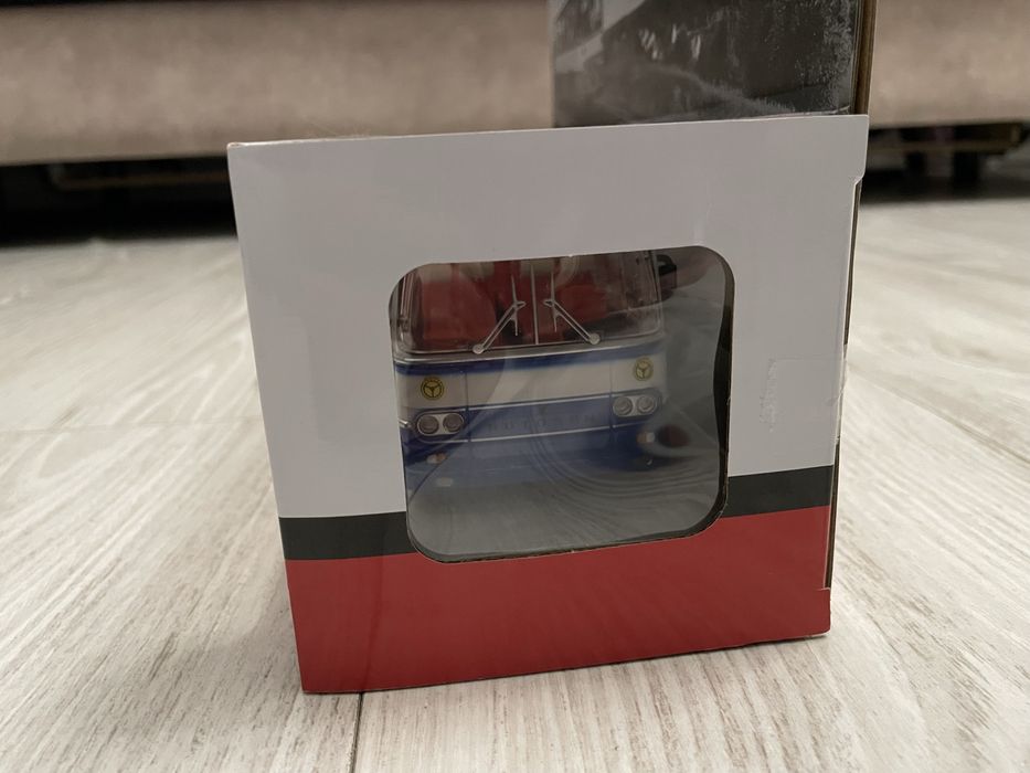 Autobus Autosan skala 1:43