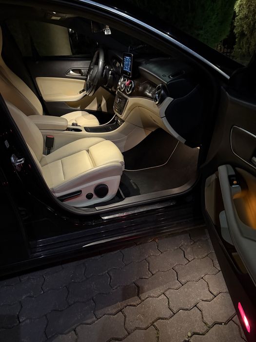 Mercedes CLA 250  stan super